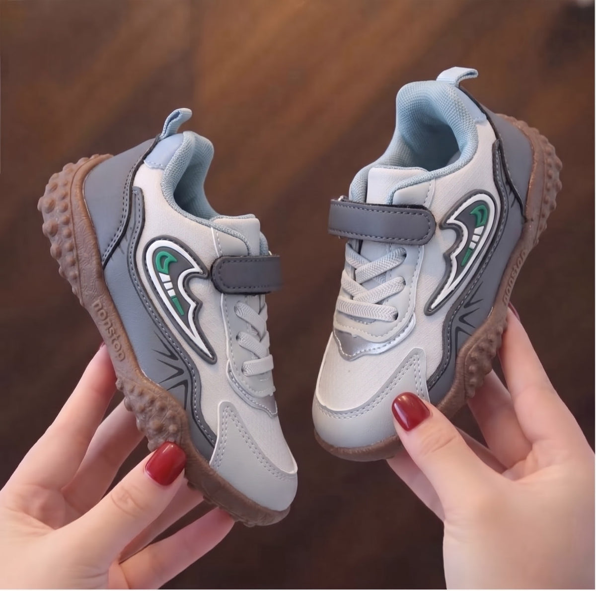 M012194 kids shoes