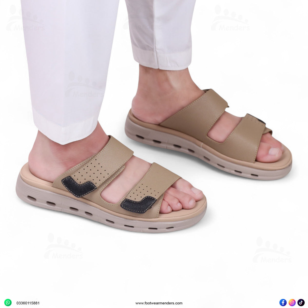E80663 men slipper