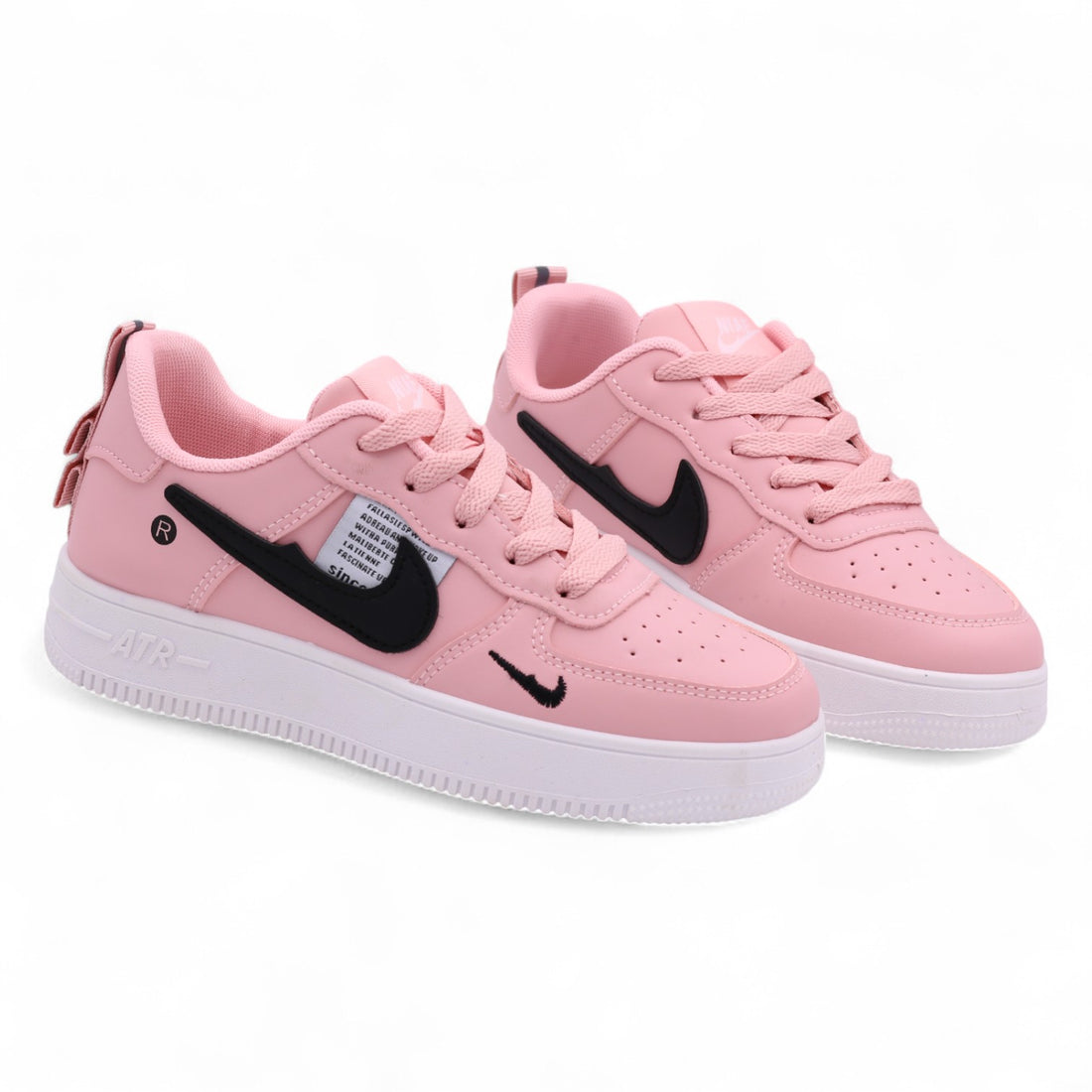 M0788 tick sneaker