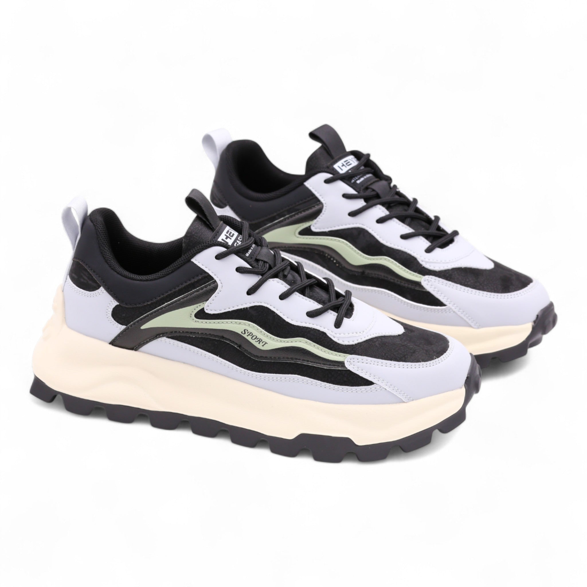 B63272 shoes