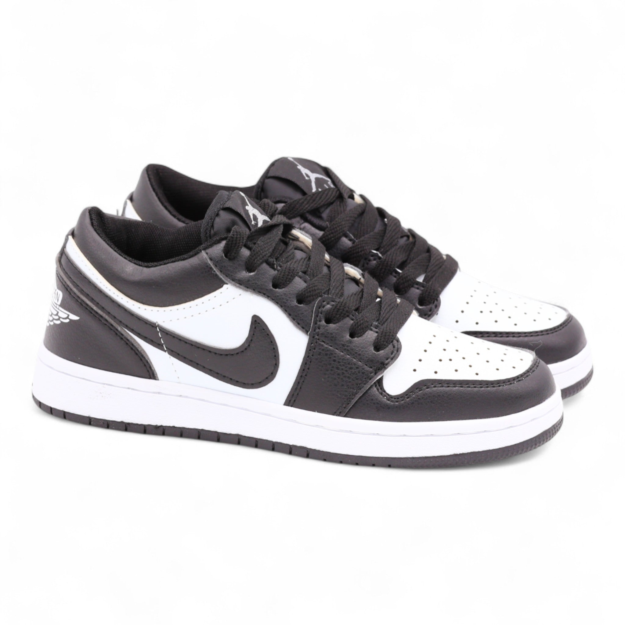 Tk0223 tick sneaker