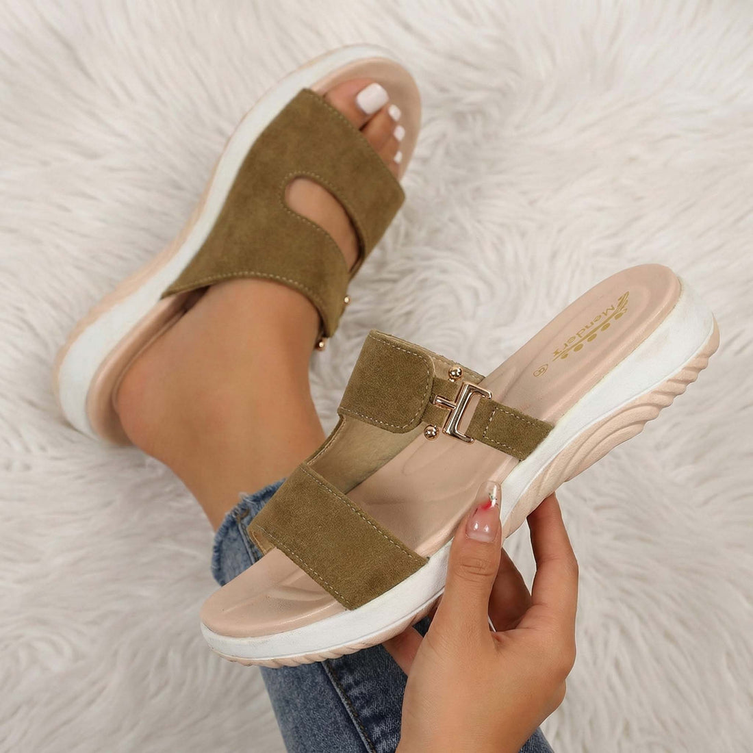 M011493 comfy slipper