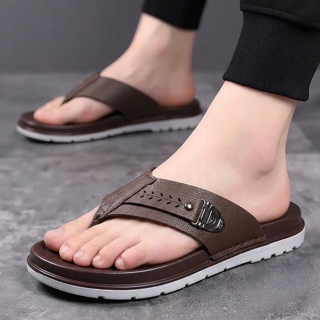 Soft and comfortable men flipflop slipper