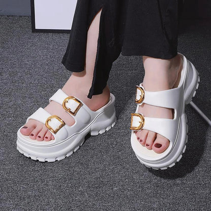 Dual strap comfy
