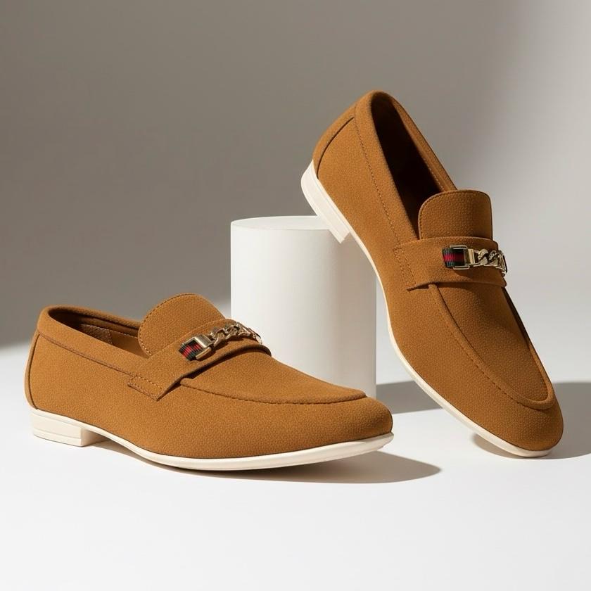 Men chain shoes