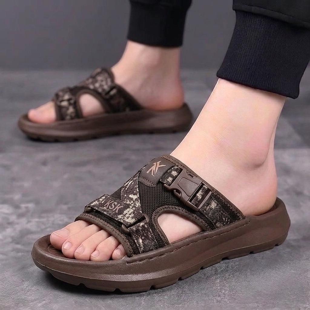 M011801 men slipper