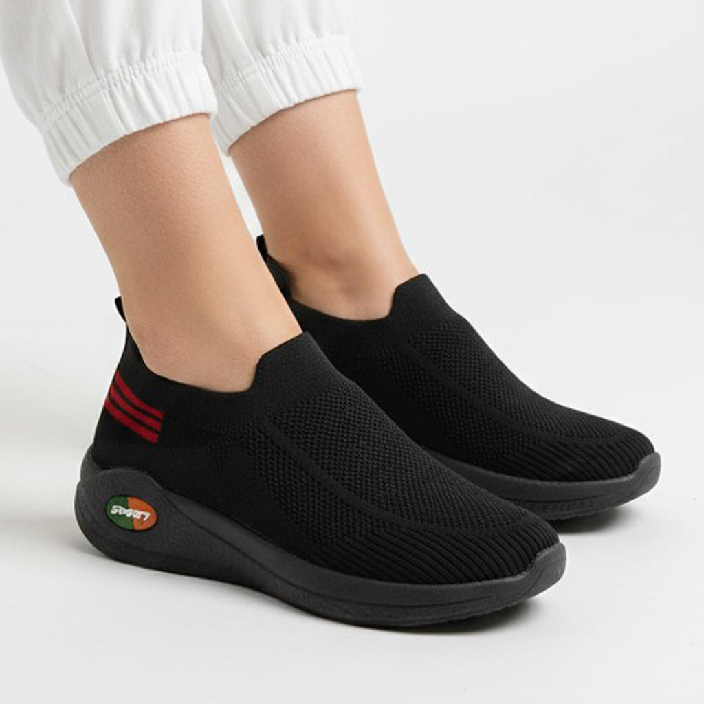 Sports fabric shoes