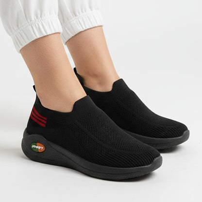 Sports fabric shoes