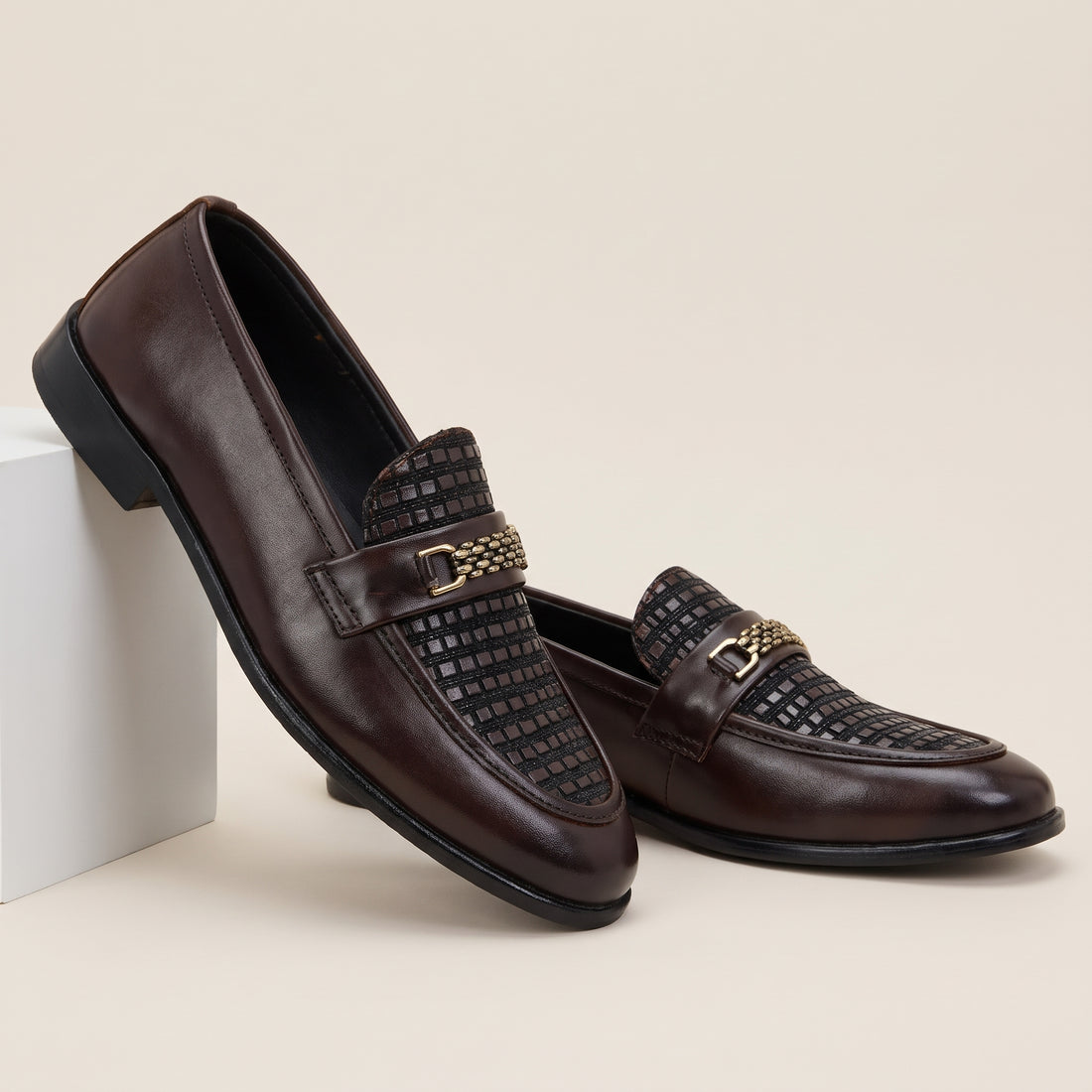 M012229 men shoes