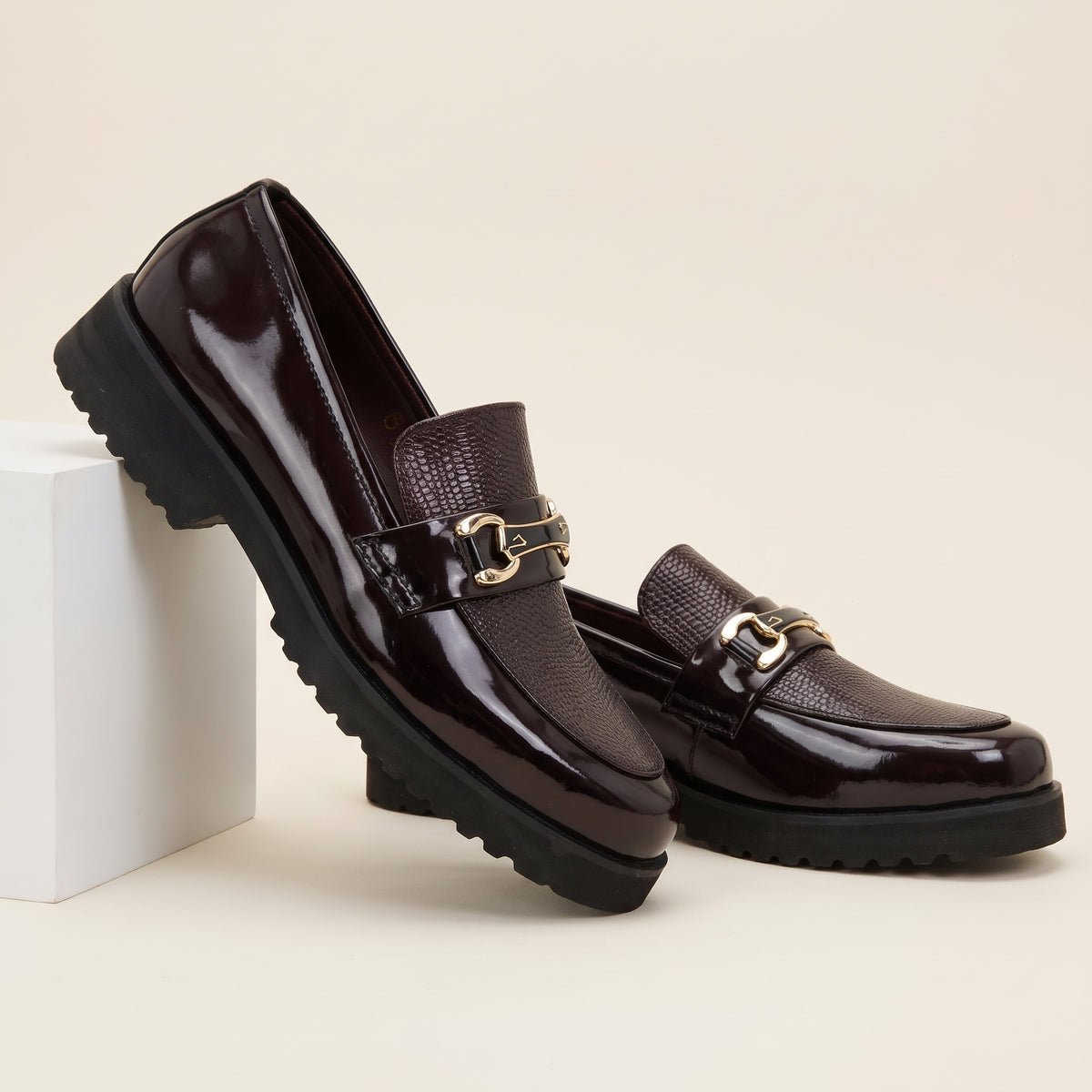 M012231 men shoes