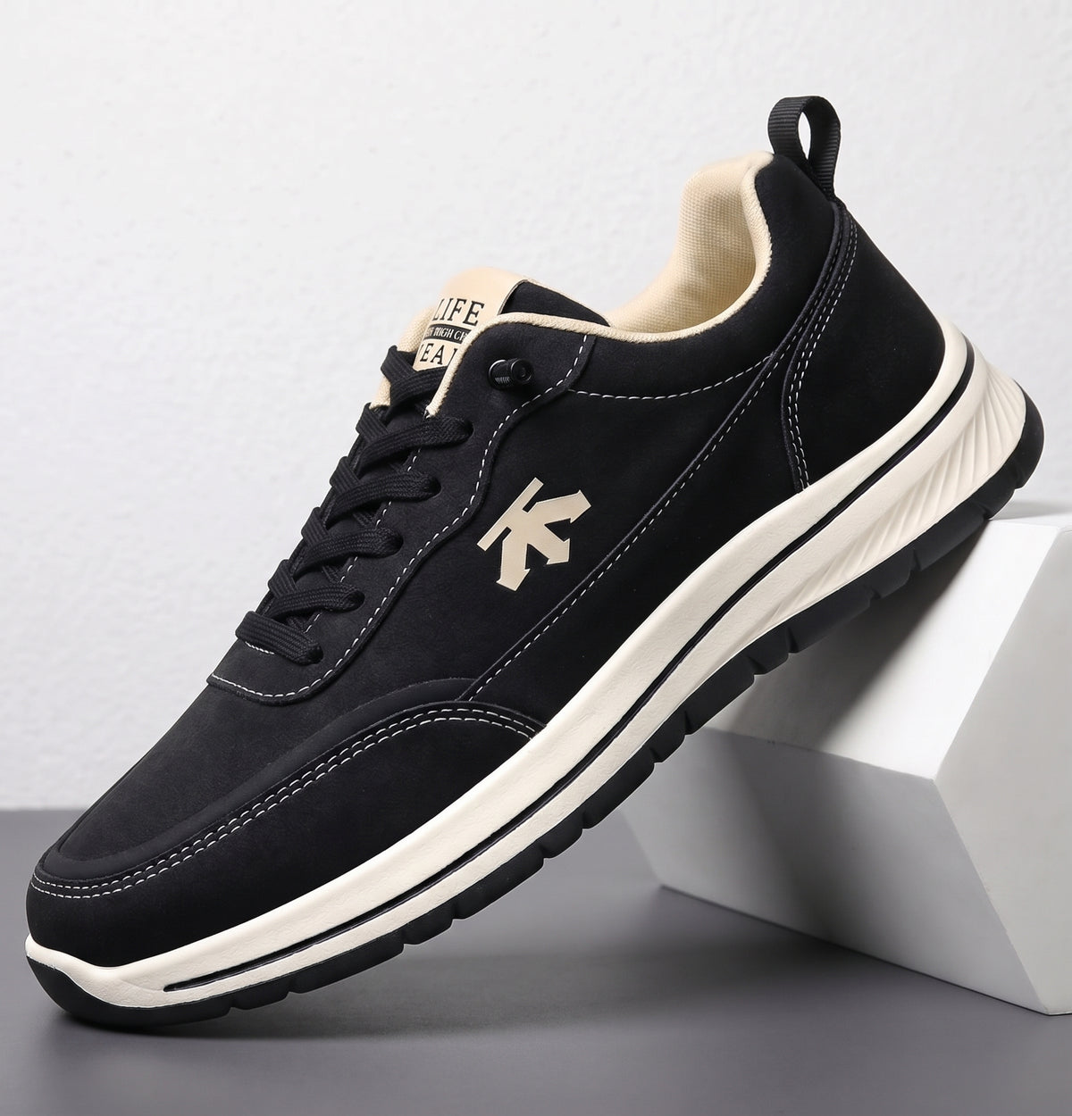 M012220 sneaker shoes