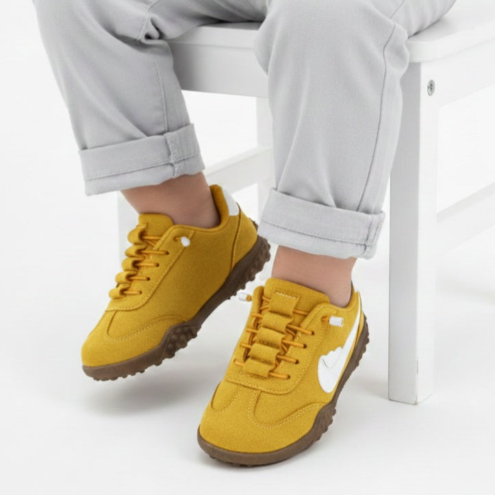 M011298  kids shoes