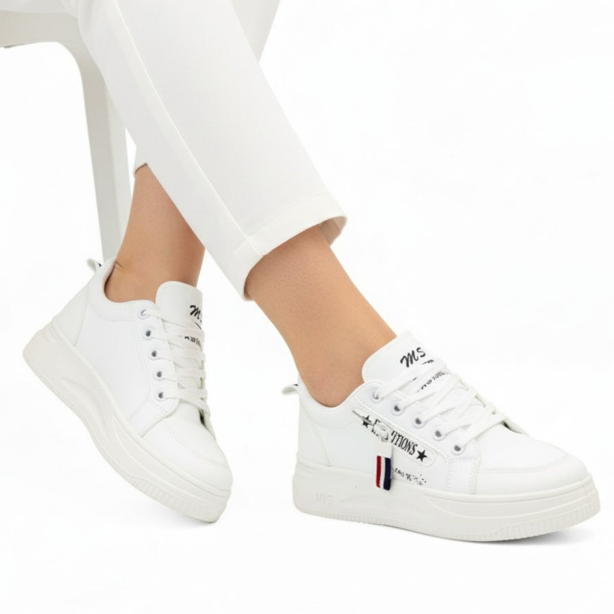 M01004 sneaker