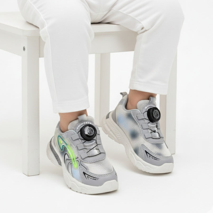 M011226 kids shoes