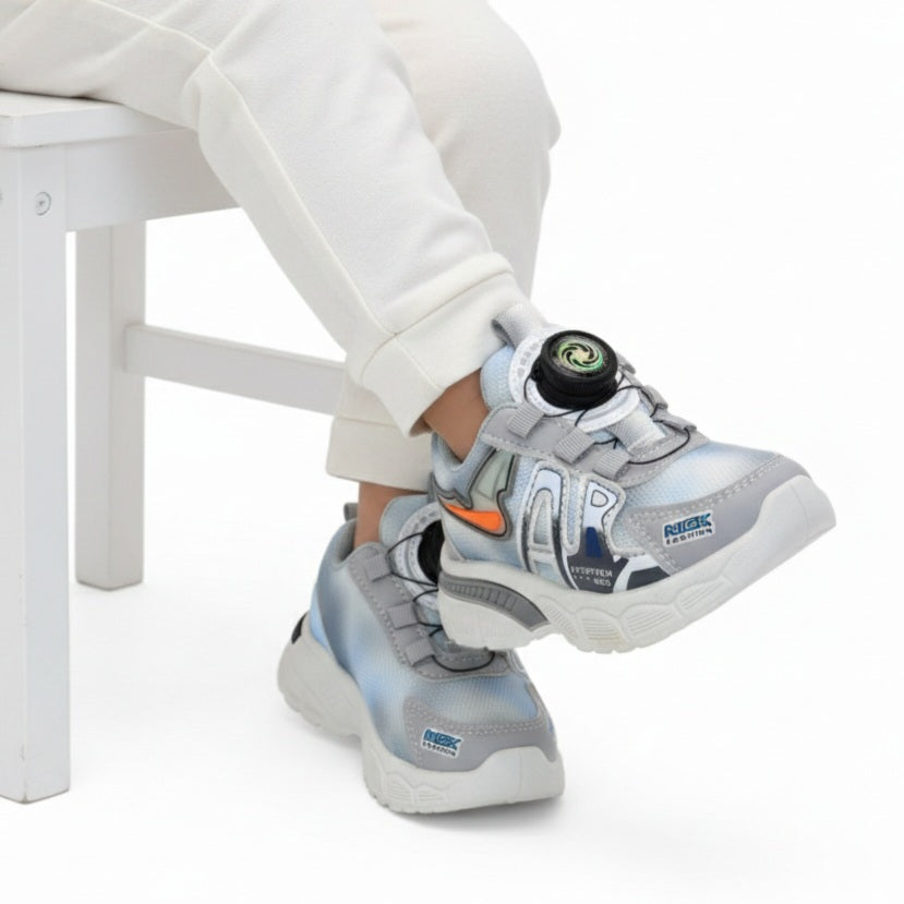 M011229 kids shoes