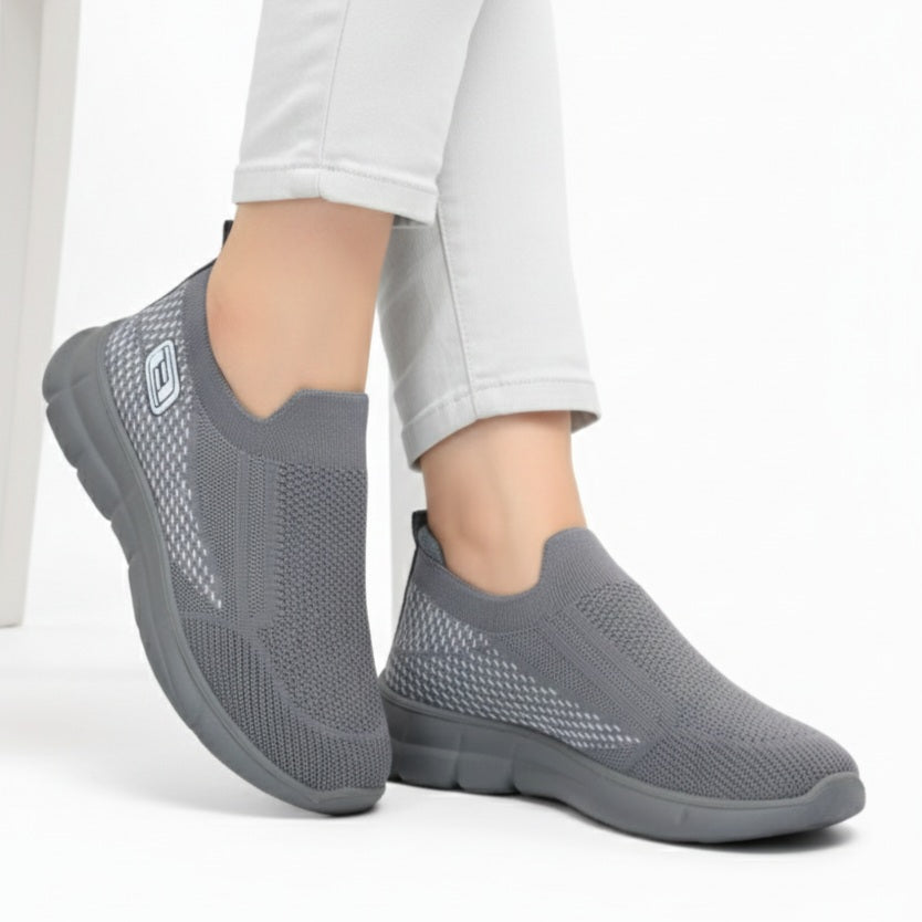 M011249 fabric shoes