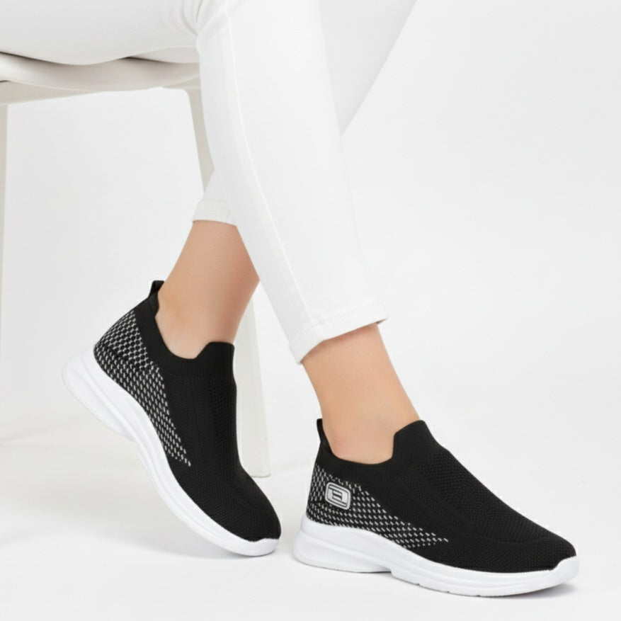 M011211 fabric shoes