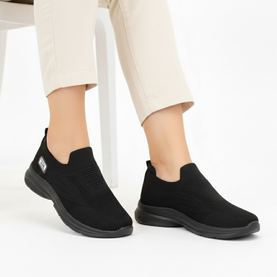 M011210 fbric shoes