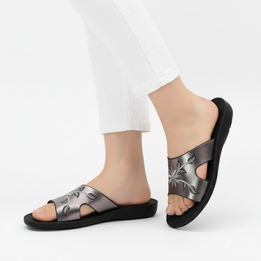 M01109 slipper
