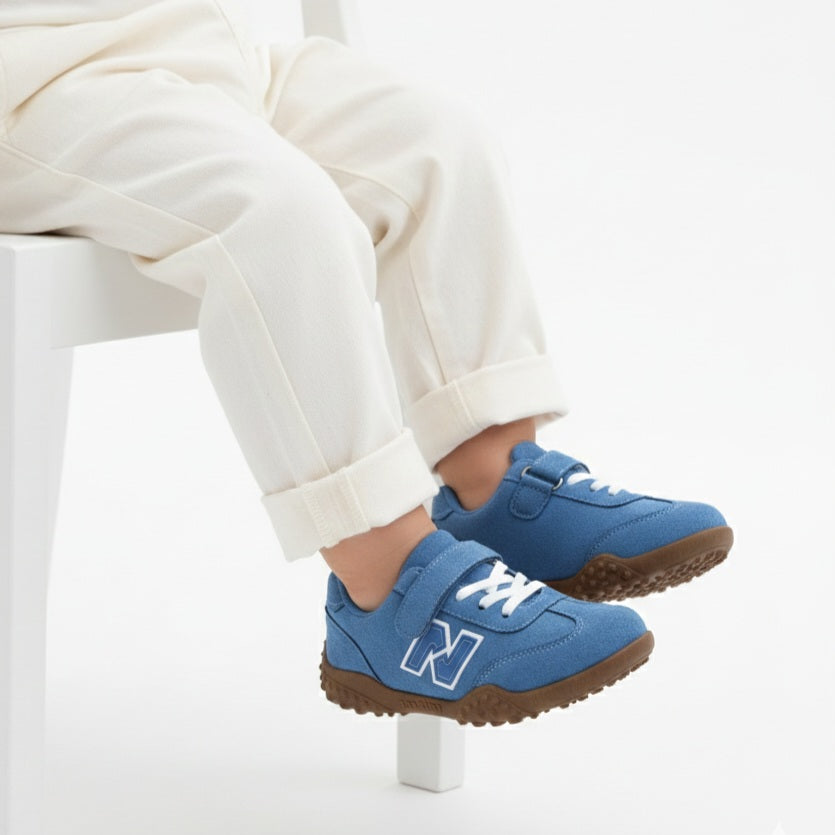 M011299  kids shoes