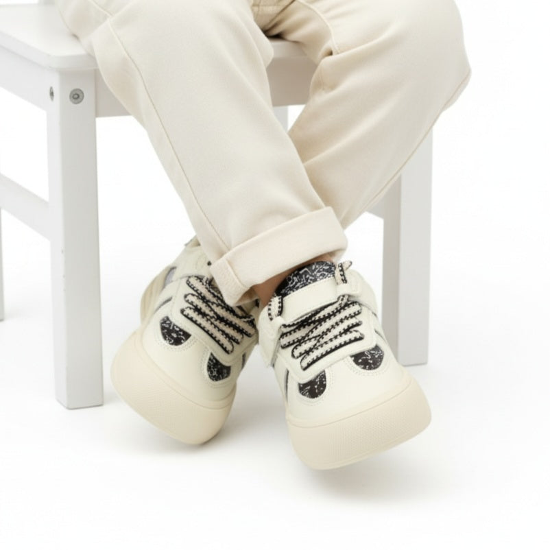 M01060 kids shoes