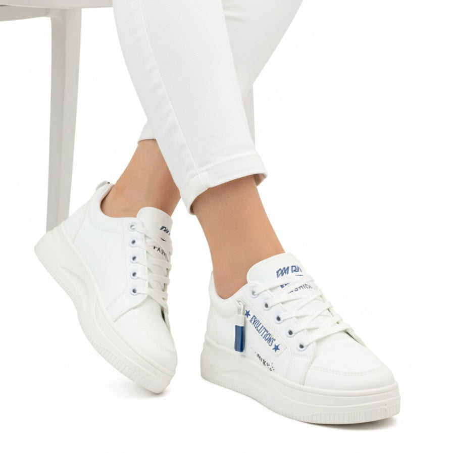 M01004 sneaker