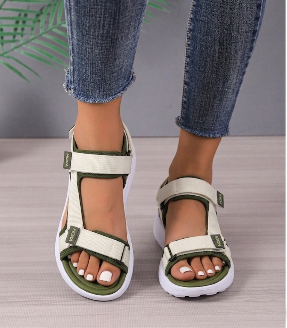 Q2504 sandal