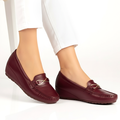 M0875 kitten wedge